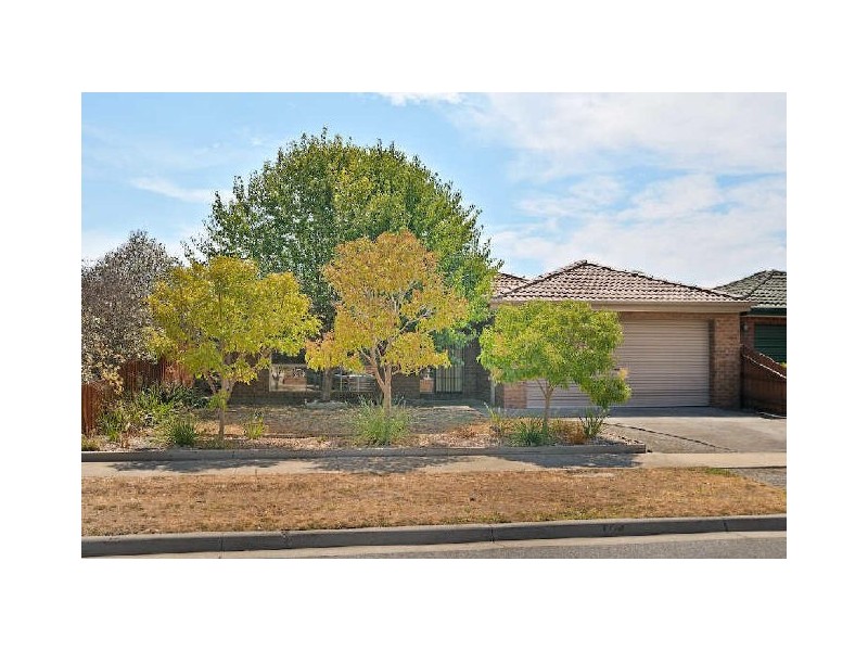 43 The Parkway, Hampton Park VIC 3976