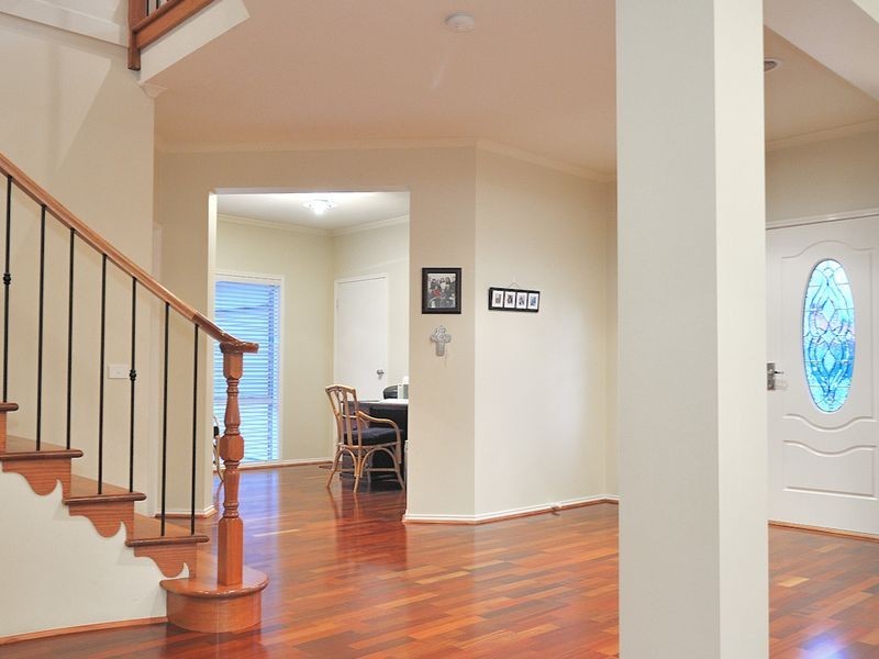 16 Pendulum Place, Berwick VIC 3806
