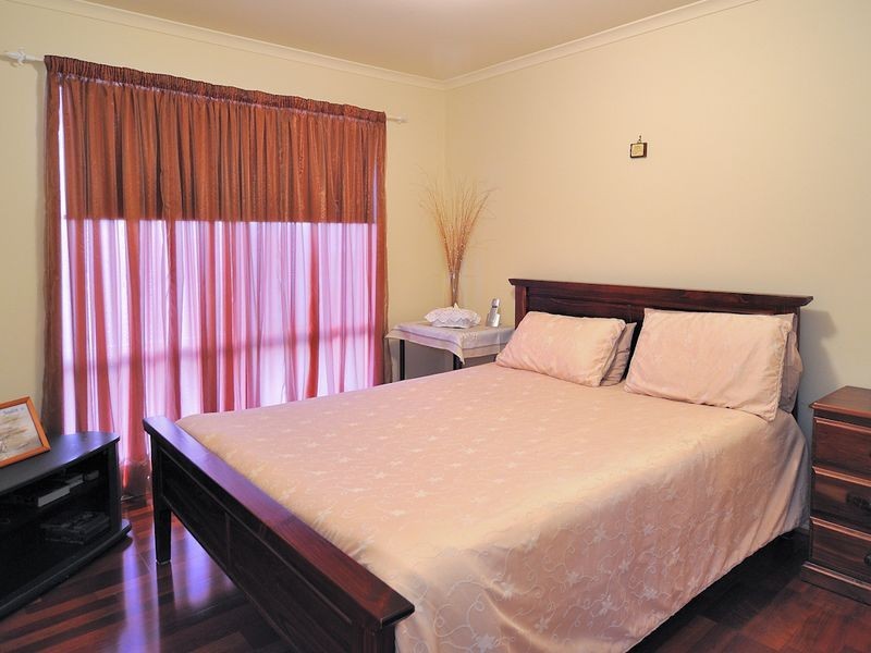 16 Pendulum Place, Berwick VIC 3806