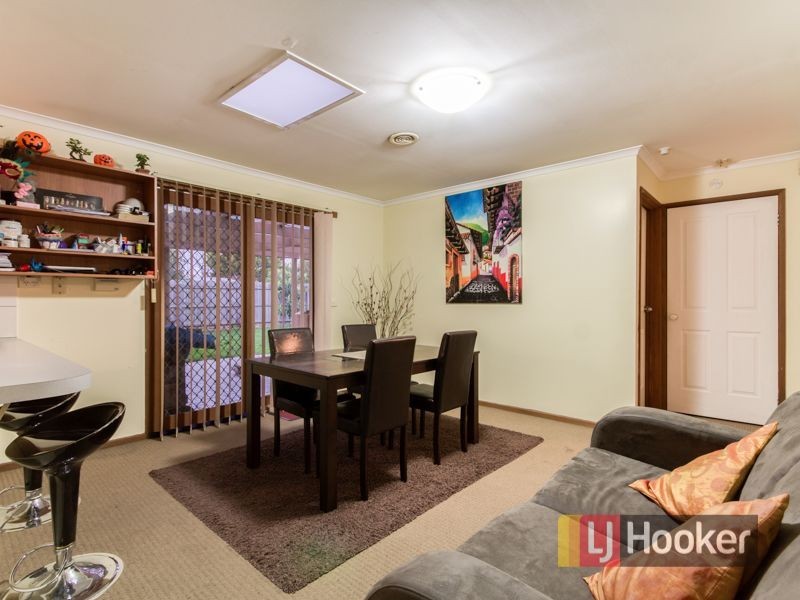 24 General Joshua Drive, Hampton Park VIC 3976