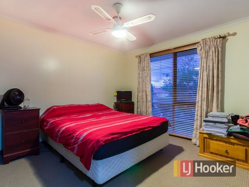 24 General Joshua Drive, Hampton Park VIC 3976