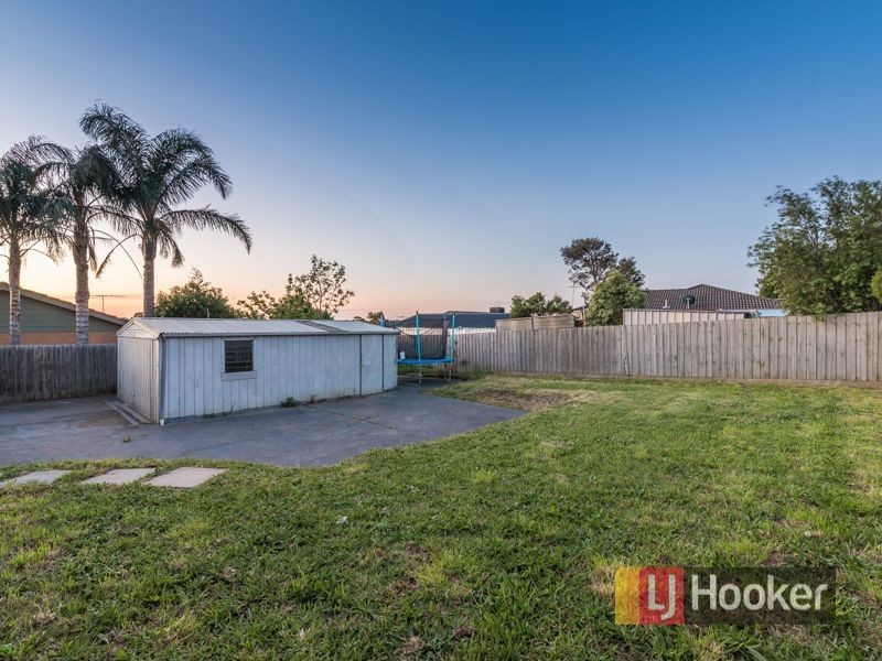 66 Oaktree Drive, Hampton Park VIC 3976