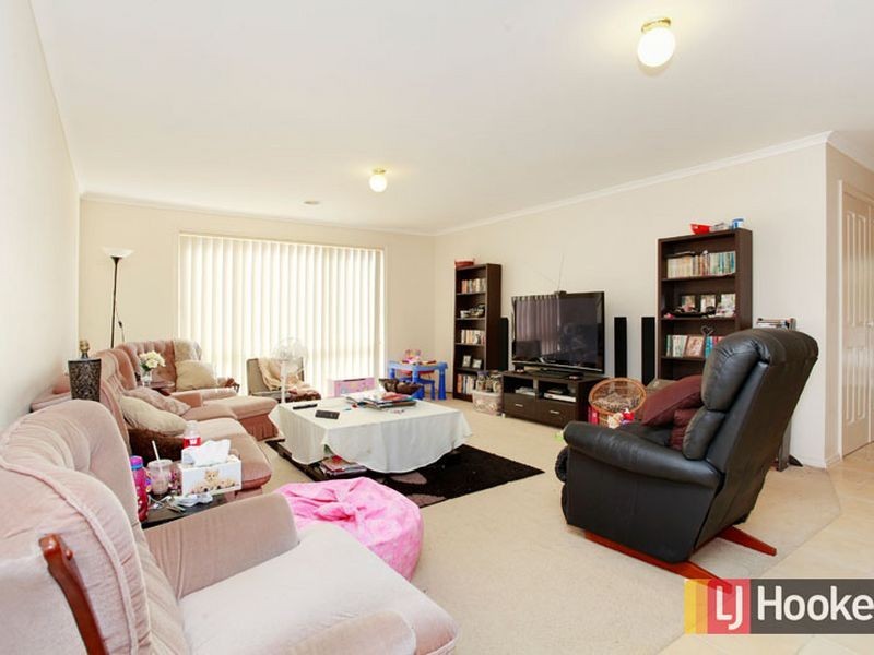15 Haydn Place, Narre Warren South VIC 3805