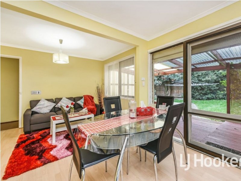 15 Cotham Square, Hampton Park VIC 3976