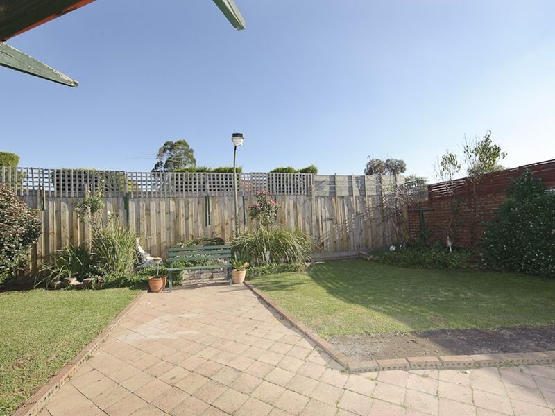 34 Broadwalk Grove, Endeavour Hills VIC 3802