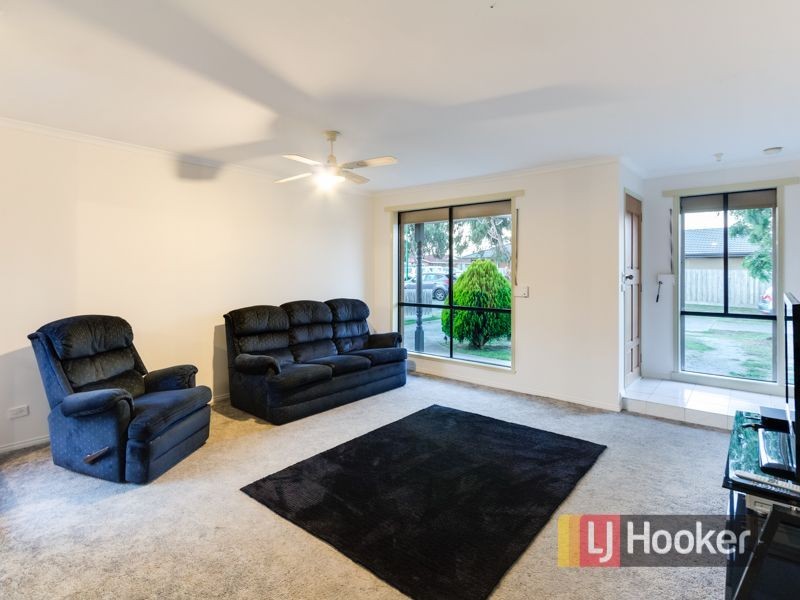 9 Mahogany Close, Hampton Park VIC 3976