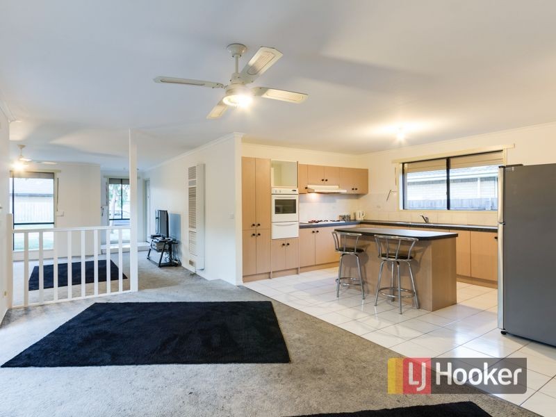 9 Mahogany Close, Hampton Park VIC 3976