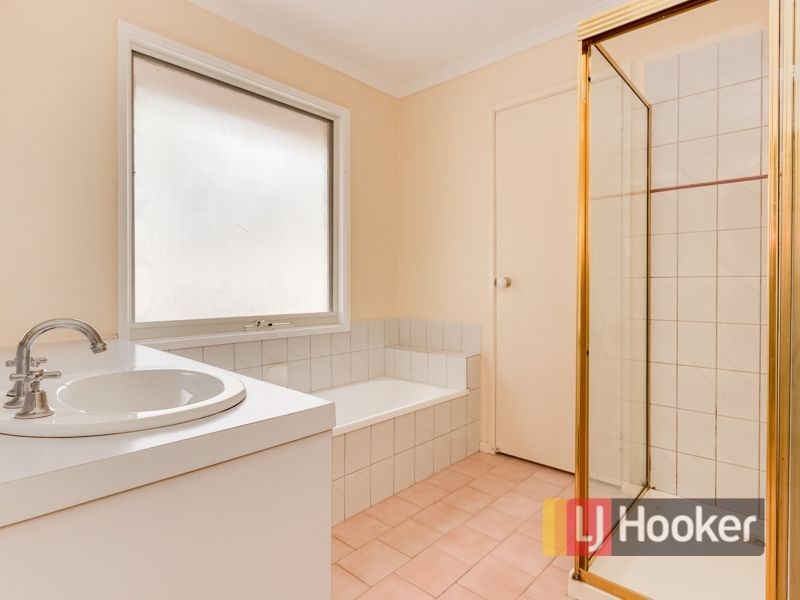 5 Janet Court, Hampton Park VIC 3976