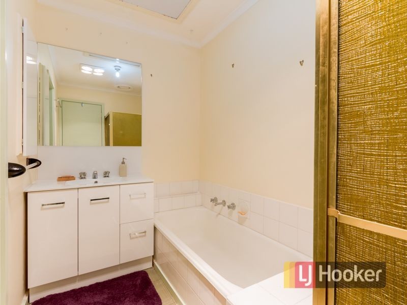 12 Highland Avenue, Hampton Park VIC 3976