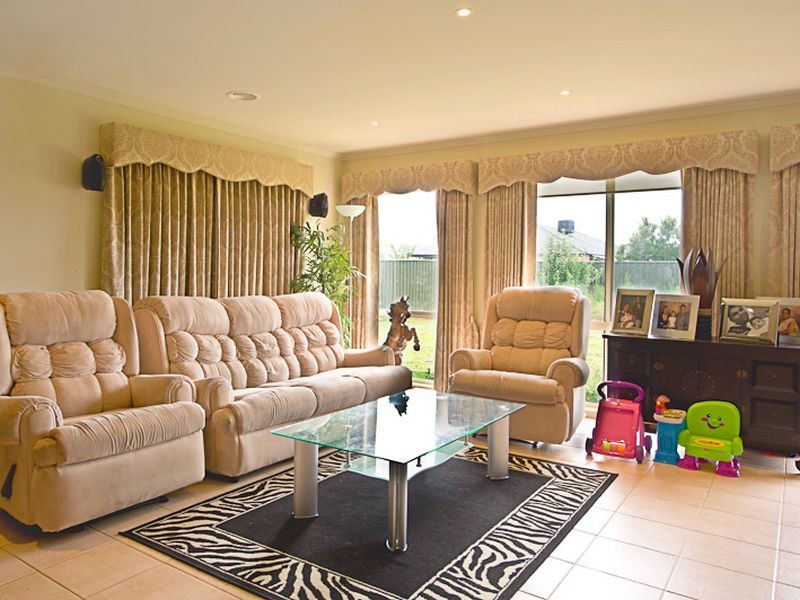 727 Glasscocks Road, Narre Warren South VIC 3805