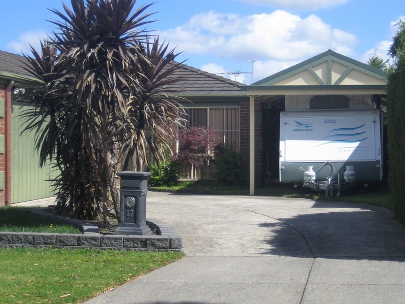 17 Pelican Court, Narre Warren South VIC 3805