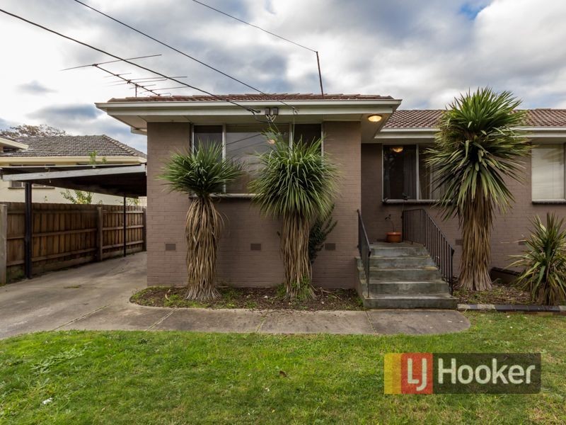 1/4 Philip Road, Hallam VIC 3803