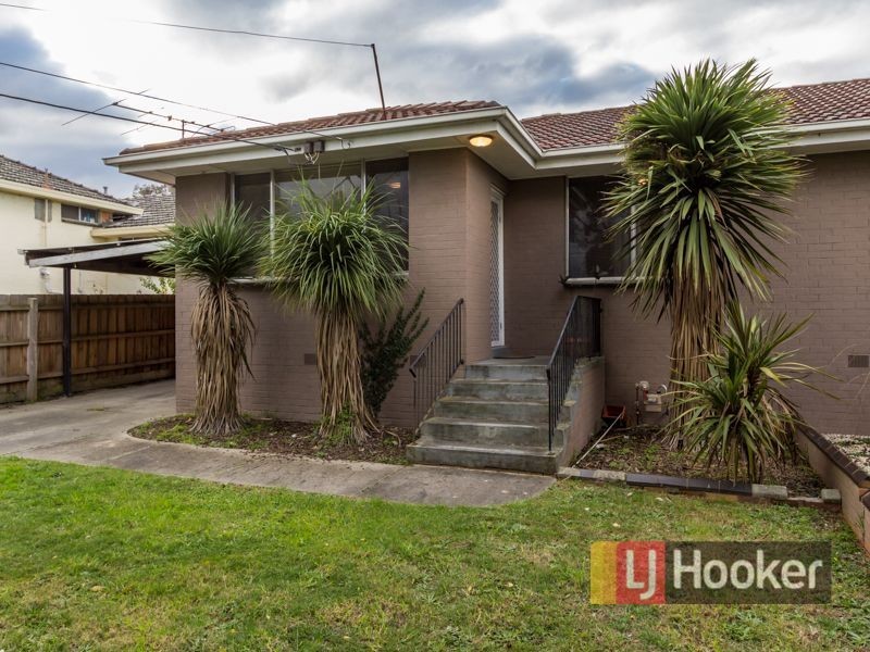 1/4 Philip Road, Hallam VIC 3803