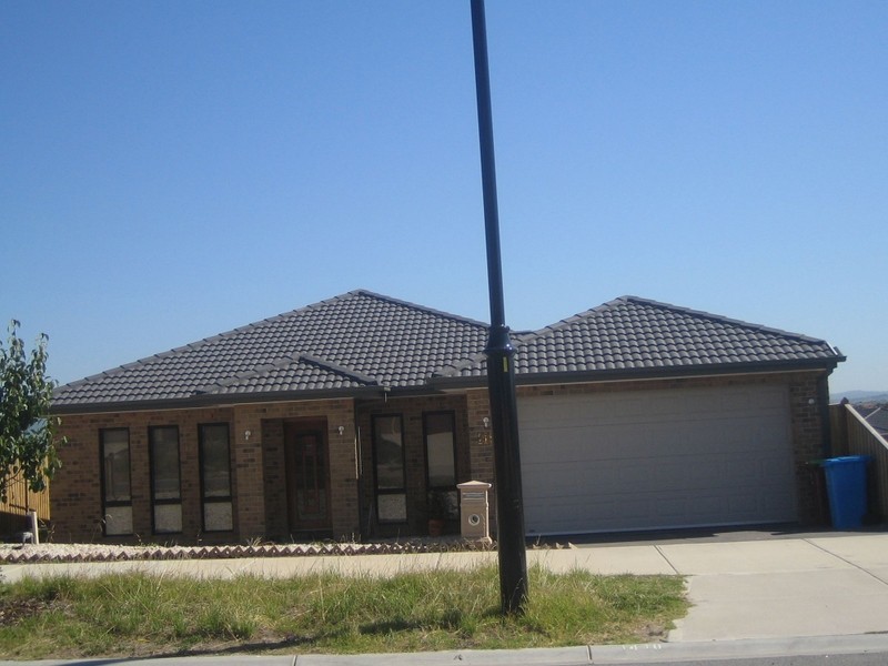 119 Rosebank Drive, Cranbourne VIC 3977