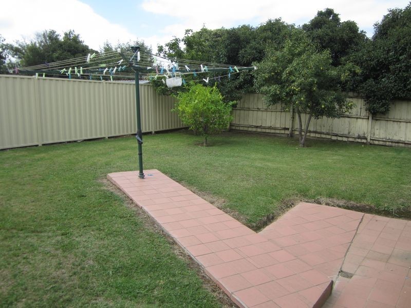 8 Warana Drive, Hampton Park VIC 3976