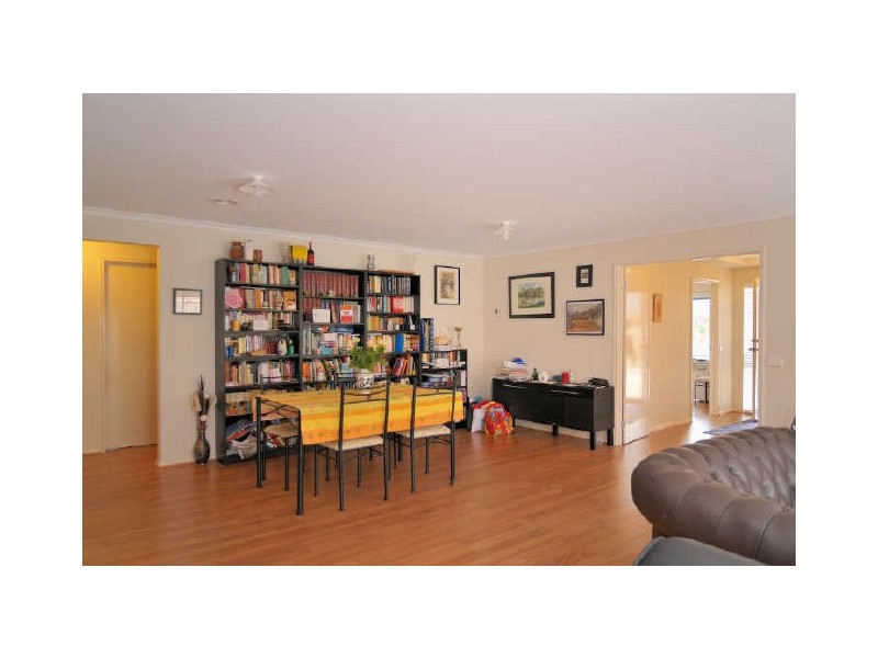 16 Dulwich Lane, Cranbourne North VIC 3977