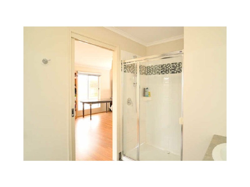 16 Dulwich Lane, Cranbourne North VIC 3977