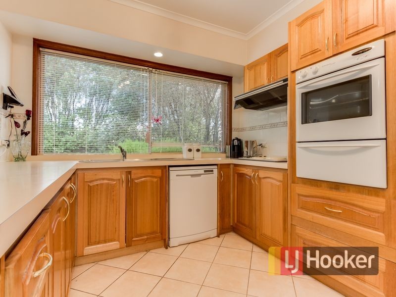 6 Riley Place, Hampton Park VIC 3976