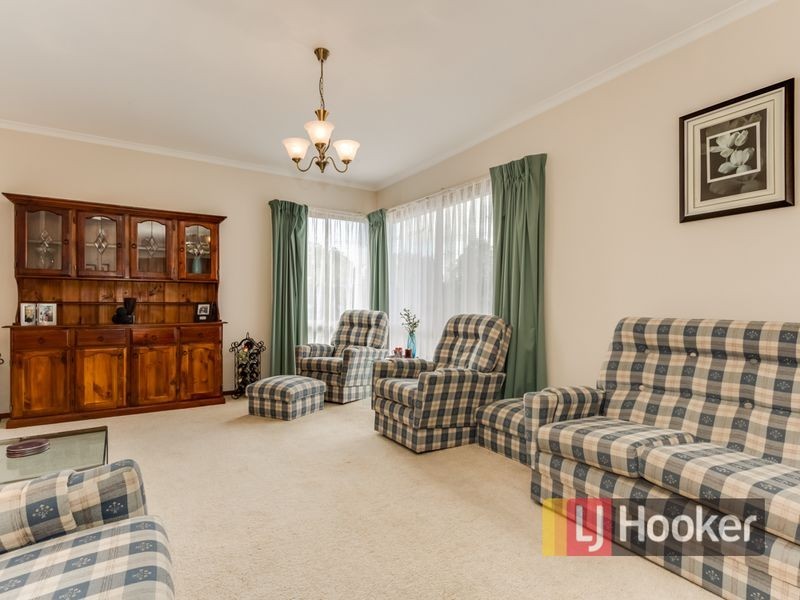 6 Riley Place, Hampton Park VIC 3976