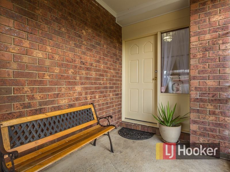 6 Riley Place, Hampton Park VIC 3976