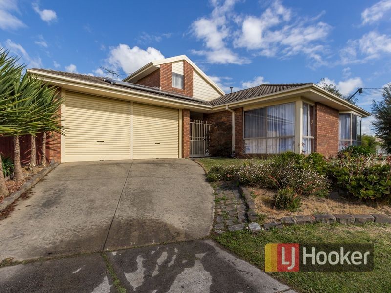 6 Riley Place, Hampton Park VIC 3976