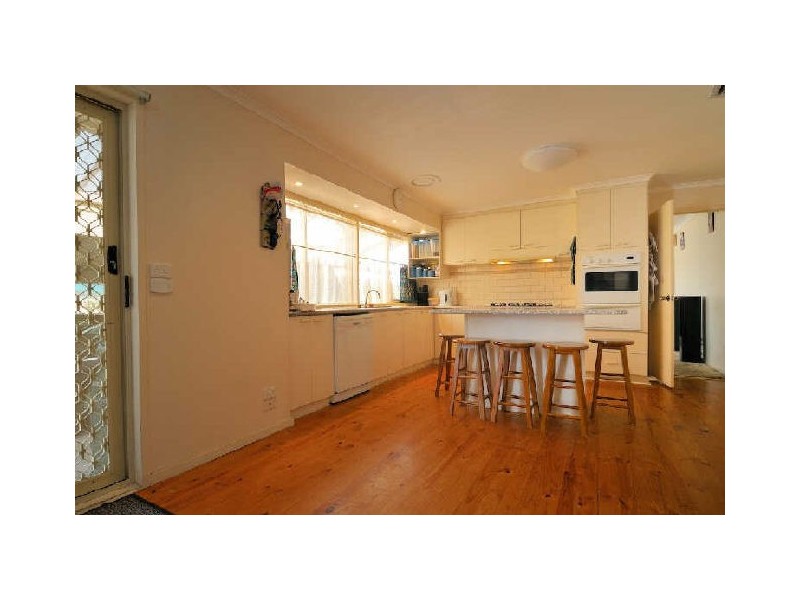 20 Oaktree Drive, Hampton Park VIC 3976