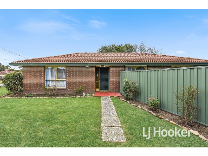 2 Karol Court, Hampton Park VIC 3976