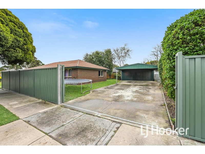 2 Karol Court, Hampton Park VIC 3976