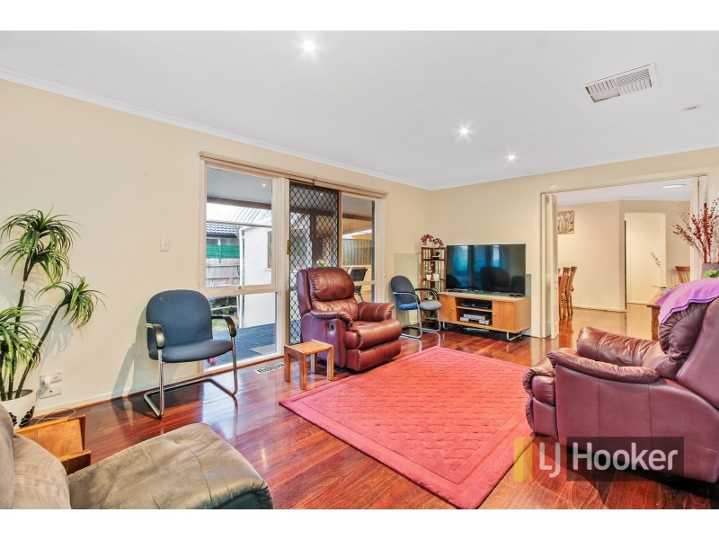 12 Eva Court, Hallam VIC 3803