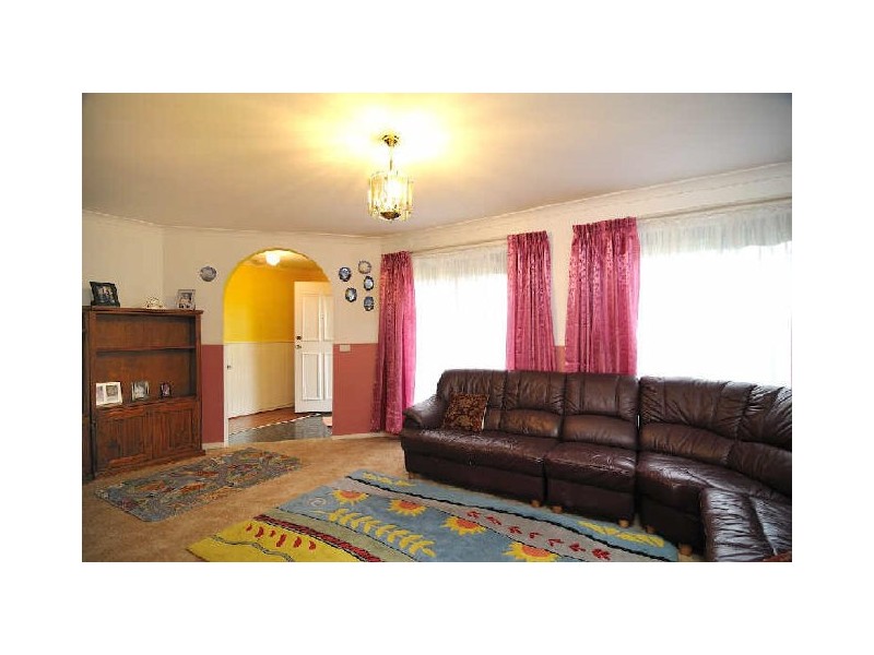 3 Jessica Drive, Hampton Park VIC 3976