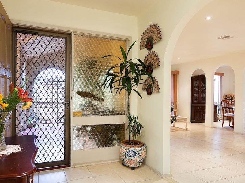 19 Somerville Road, Hampton Park VIC 3976