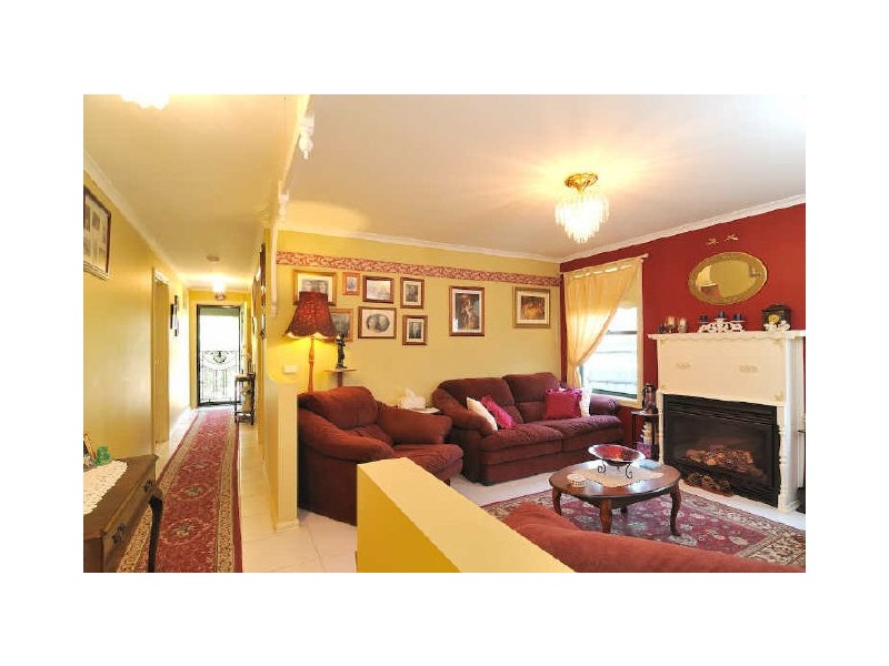 40 Bella Crescent, Hallam VIC 3803