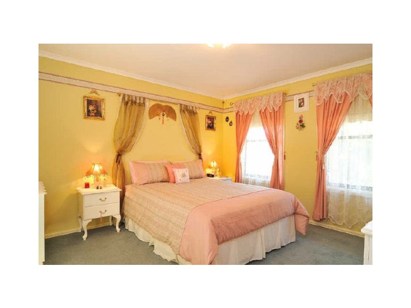 40 Bella Crescent, Hallam VIC 3803