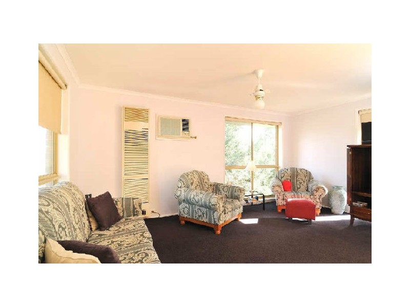 1/16 Regans Road, Hampton Park VIC 3976