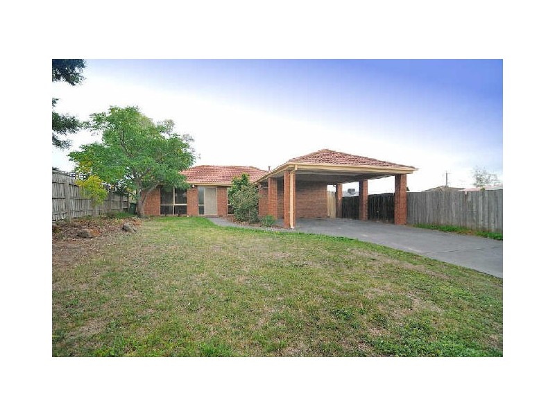 4 Mollisons Hill, Hampton Park VIC 3976