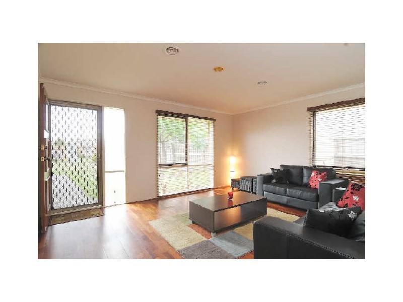 4 Mollisons Hill, Hampton Park VIC 3976