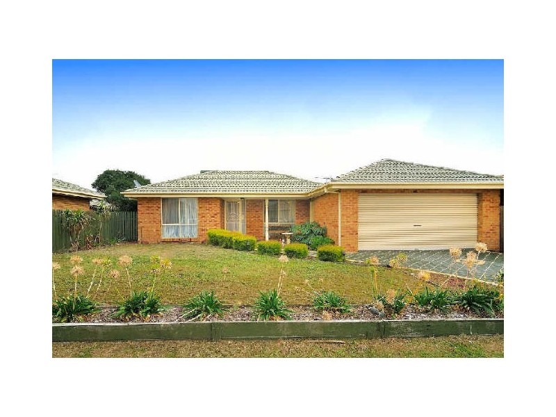 13 Arnica Close, Hampton Park VIC 3976