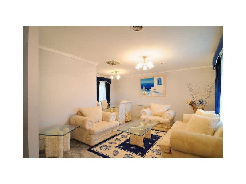 13 Arnica Close, Hampton Park VIC 3976