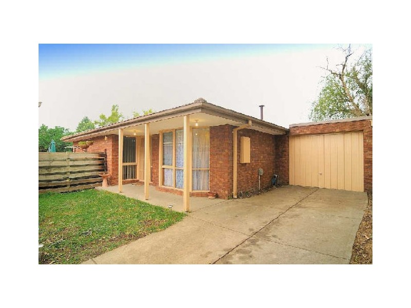 3/8 Duff Street, Cranbourne VIC 3977