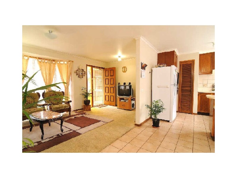 3/8 Duff Street, Cranbourne VIC 3977