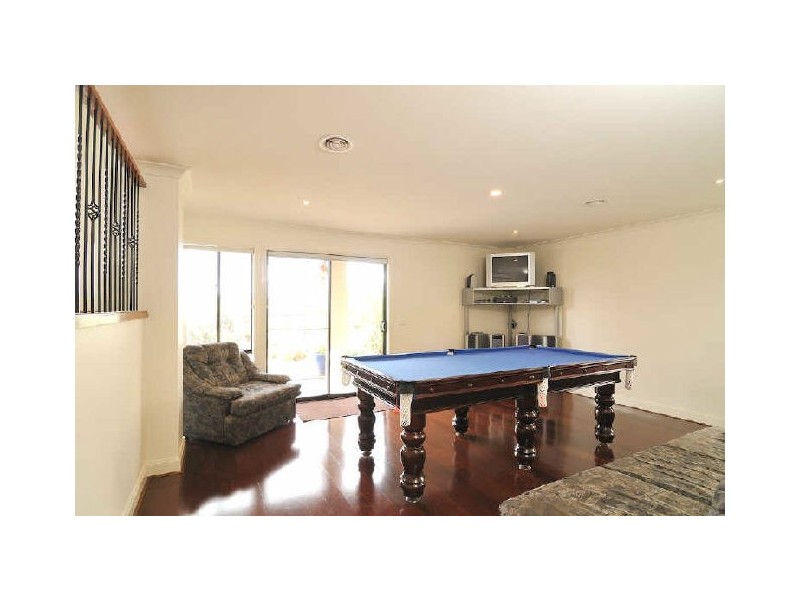 4 Flowering Gum Lane, Sandhurst VIC 3977