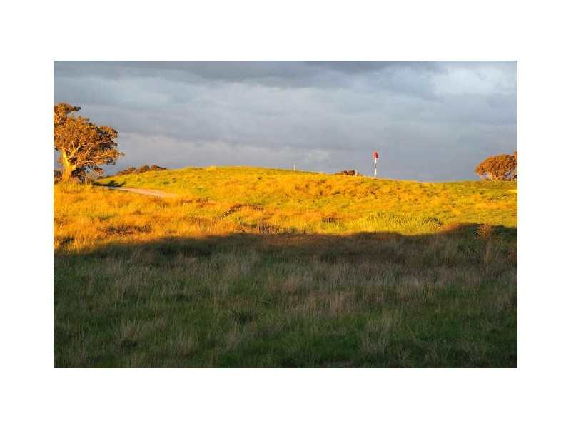 4 Flowering Gum Lane, Sandhurst VIC 3977