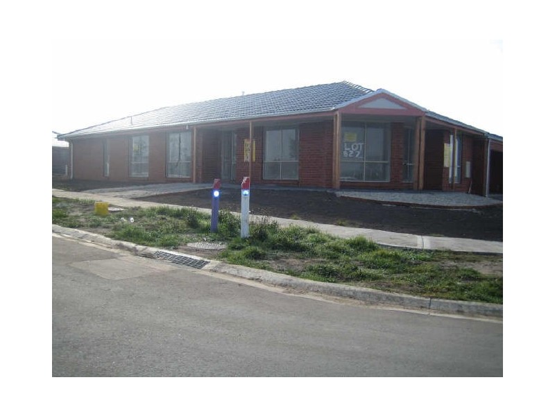 Lot 827 Yammerbrook Way, Cranbourne East VIC 3977