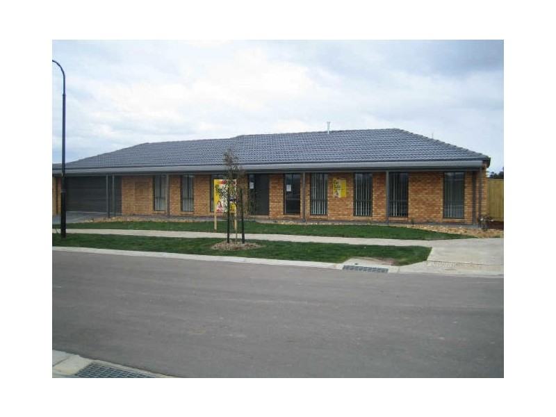 Lot 651 Hawkseye Way, Cranbourne East VIC 3977