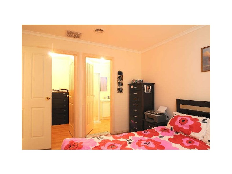 10 Aquamarine Court, Hampton Park VIC 3976