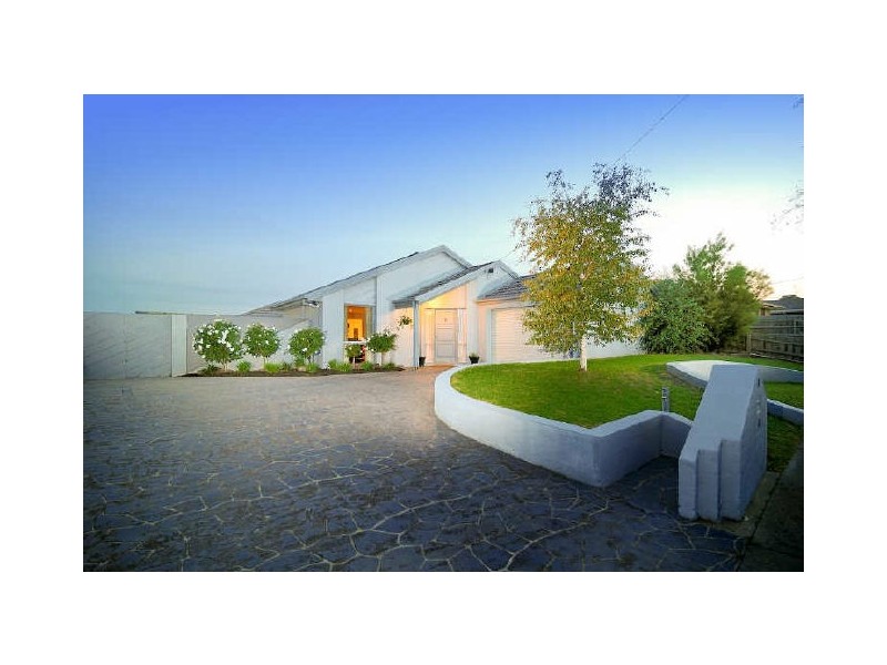 49 Leopold Crescent, Hampton Park VIC 3976