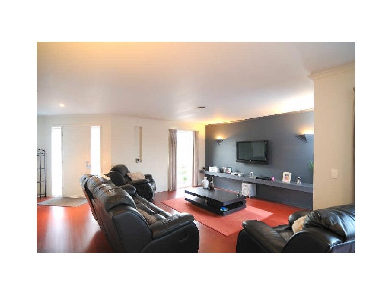 49 Leopold Crescent, Hampton Park VIC 3976