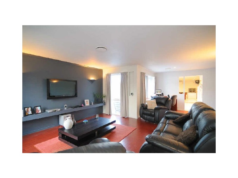 49 Leopold Crescent, Hampton Park VIC 3976