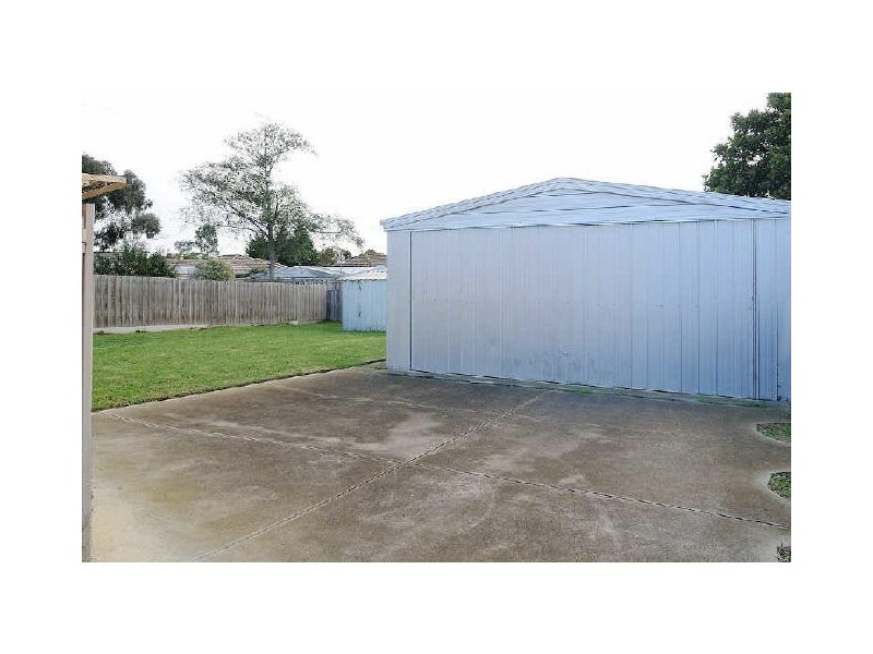 11 Keller Court, Hampton Park VIC 3976