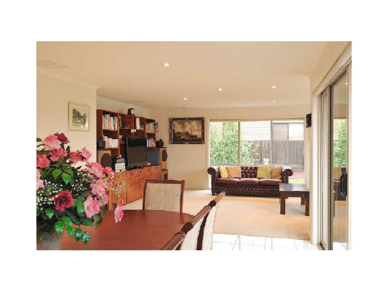 25 Ratcliffe Way, Lynbrook VIC 3975